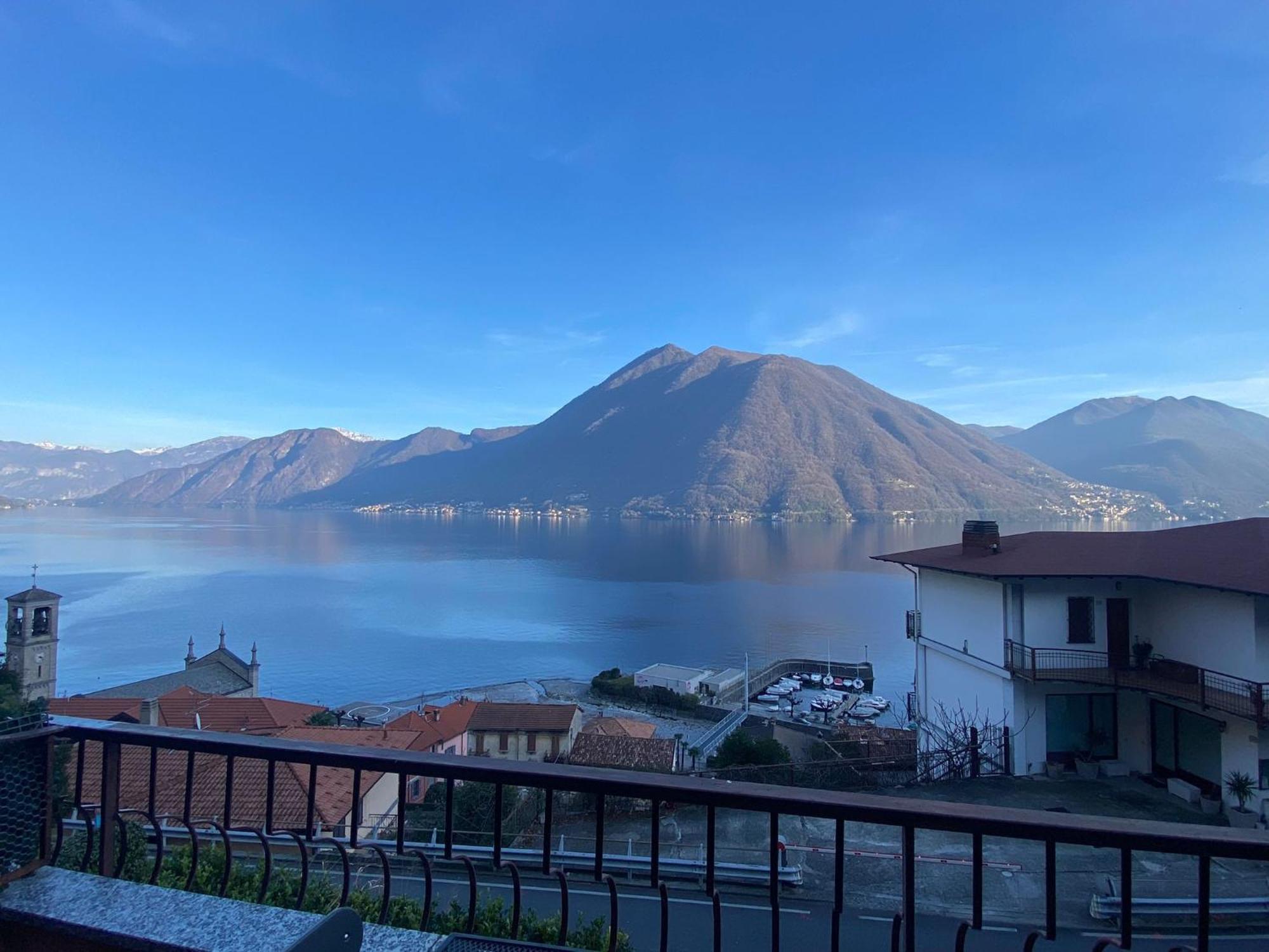 The Bell Tower - Apartments On The Lake Argegno Bagian luar foto